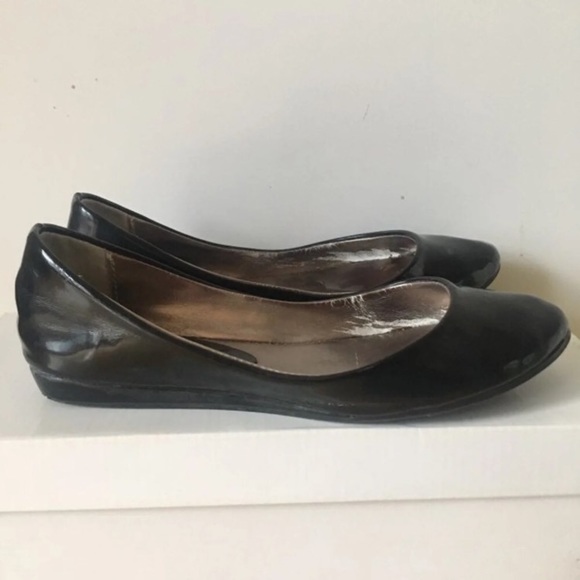 Steve Madden Black Patent P-Helio Ballet Flats - Picture 3 of 8